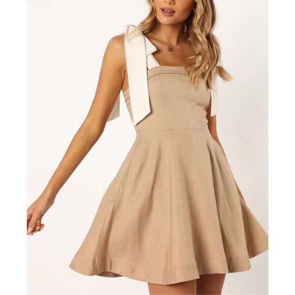 Petal & Pup Dresses & Skirts - Petal & Pup Darla Bow Tie Mini Dress - Tan White Nwot Size XS